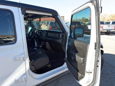 2023 Jeep Gladiator Willys