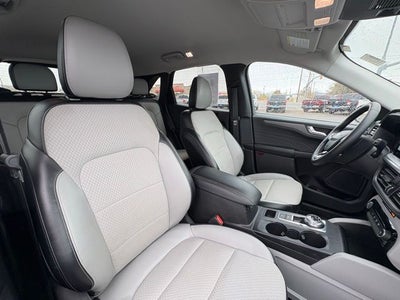 2024 Ford Escape Plug-In Hybrid Base