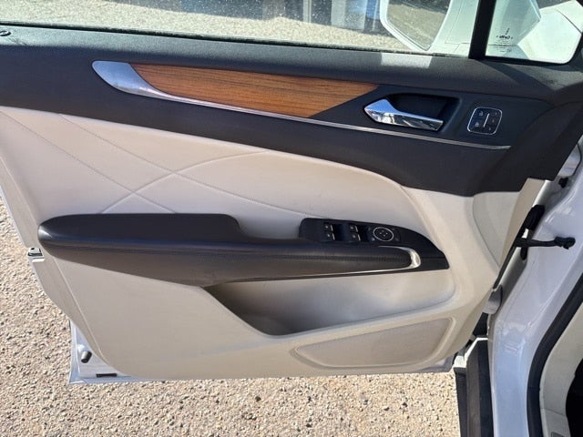 2015 Lincoln MKC Base