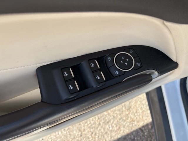 2015 Lincoln MKC Base